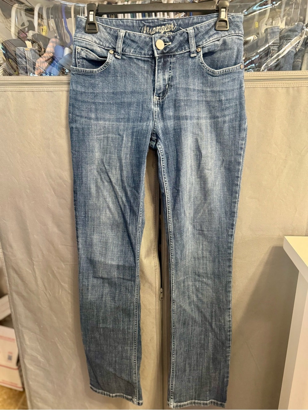 Wrangler Women’s Light Blue Straight-Leg Jeans- Size 5, 32 Length